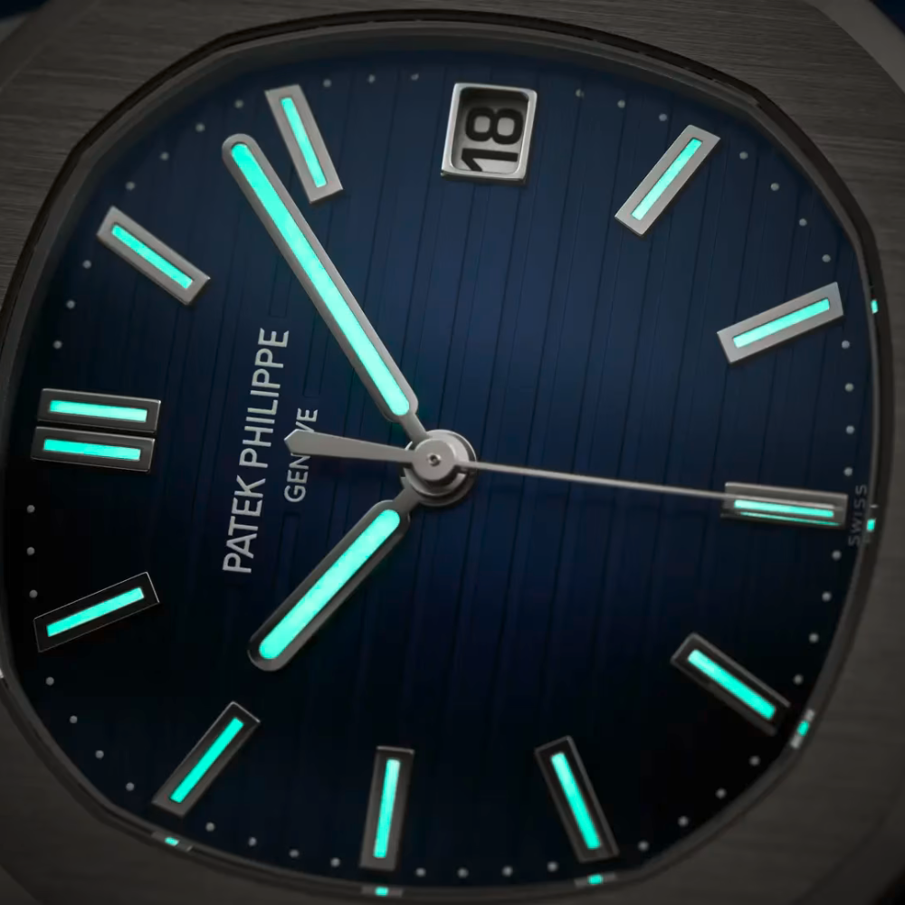 Patek Philippe Nautilus White Gold Watch 5811/1G-001 - Image 25