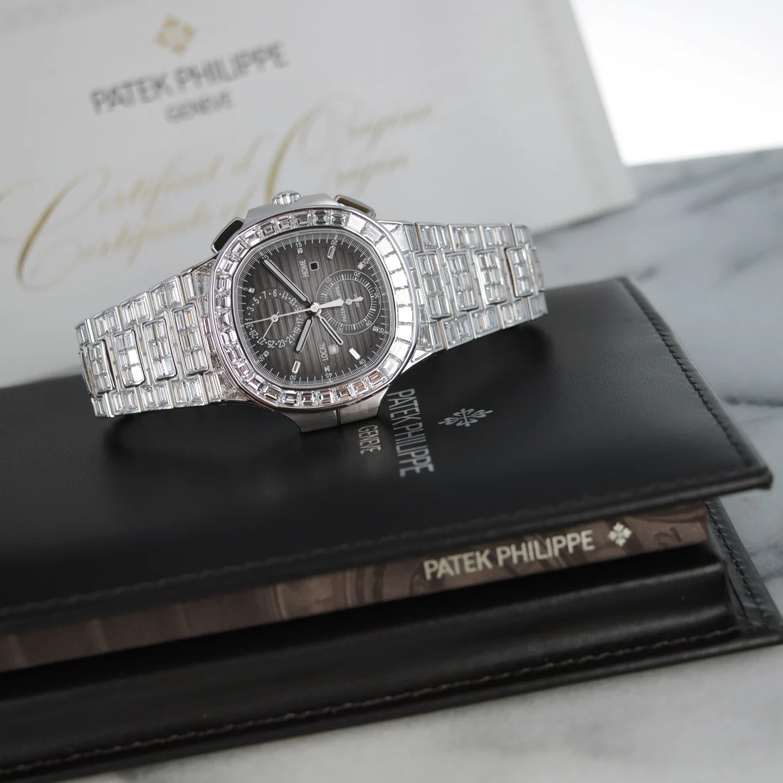 The Patek Philippe Nautilus Ref#5990/1400G‑001 - Image 3